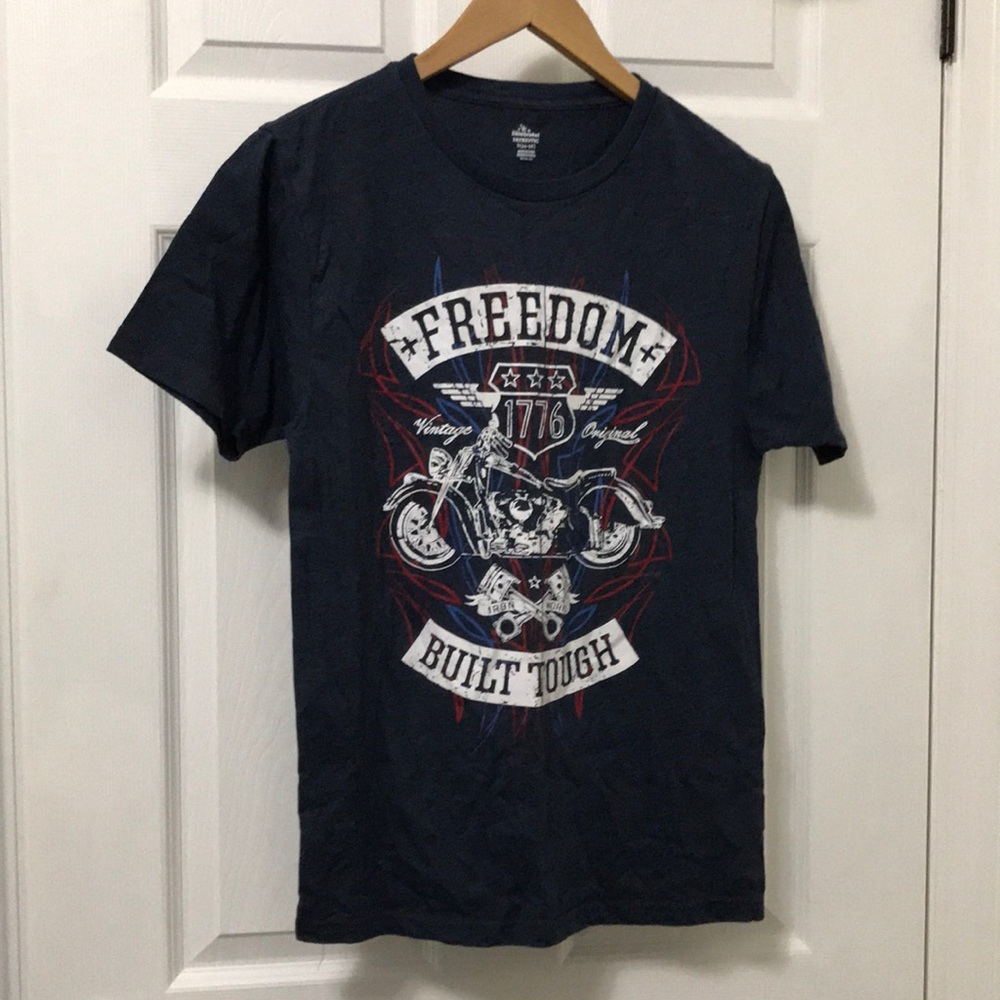 USA Patriotic T-Shirt - Freedom built tough